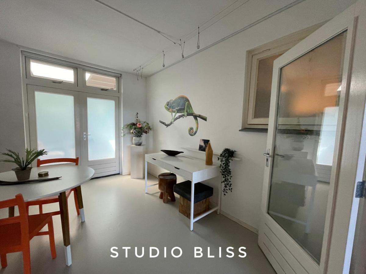 Studio Bliss Bed and Breakfast Oud-Gastel Exteriör bild