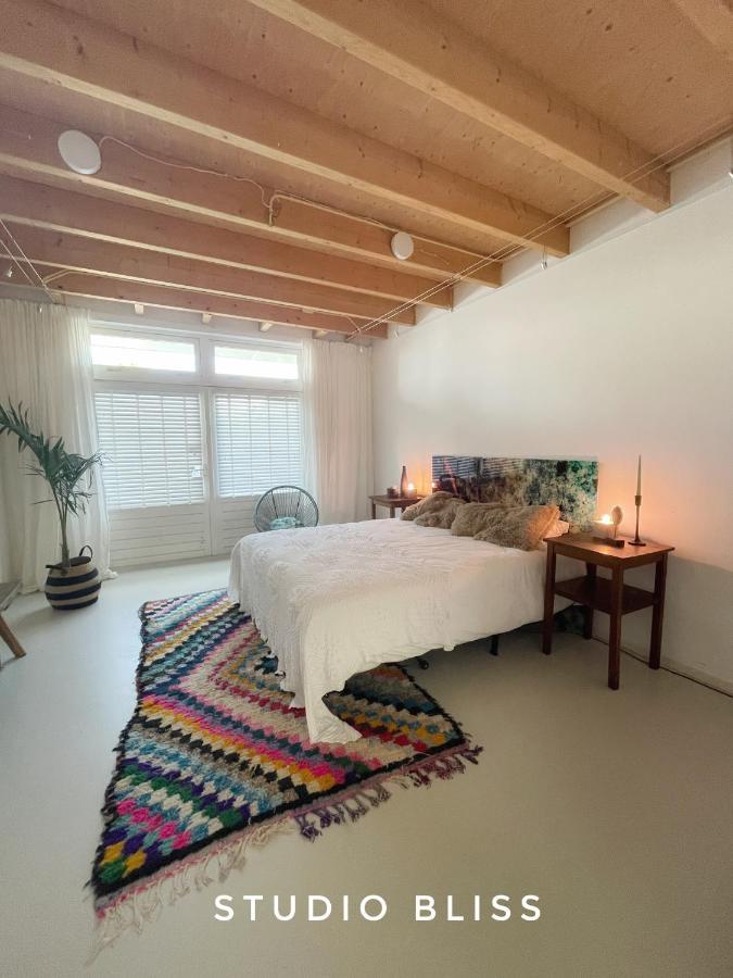Studio Bliss Bed and Breakfast Oud-Gastel Exteriör bild